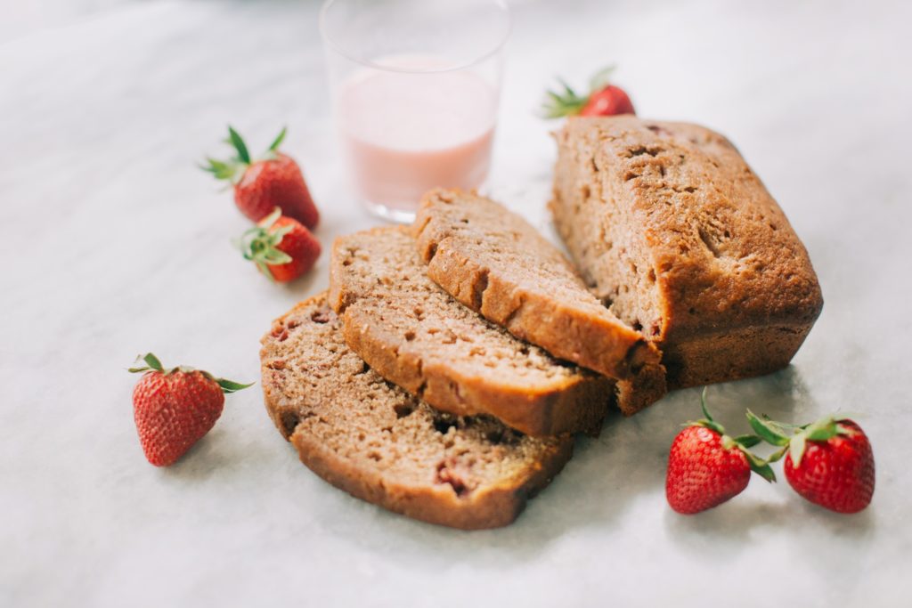 sliced-strawberry-bread-with-strawberry-milk