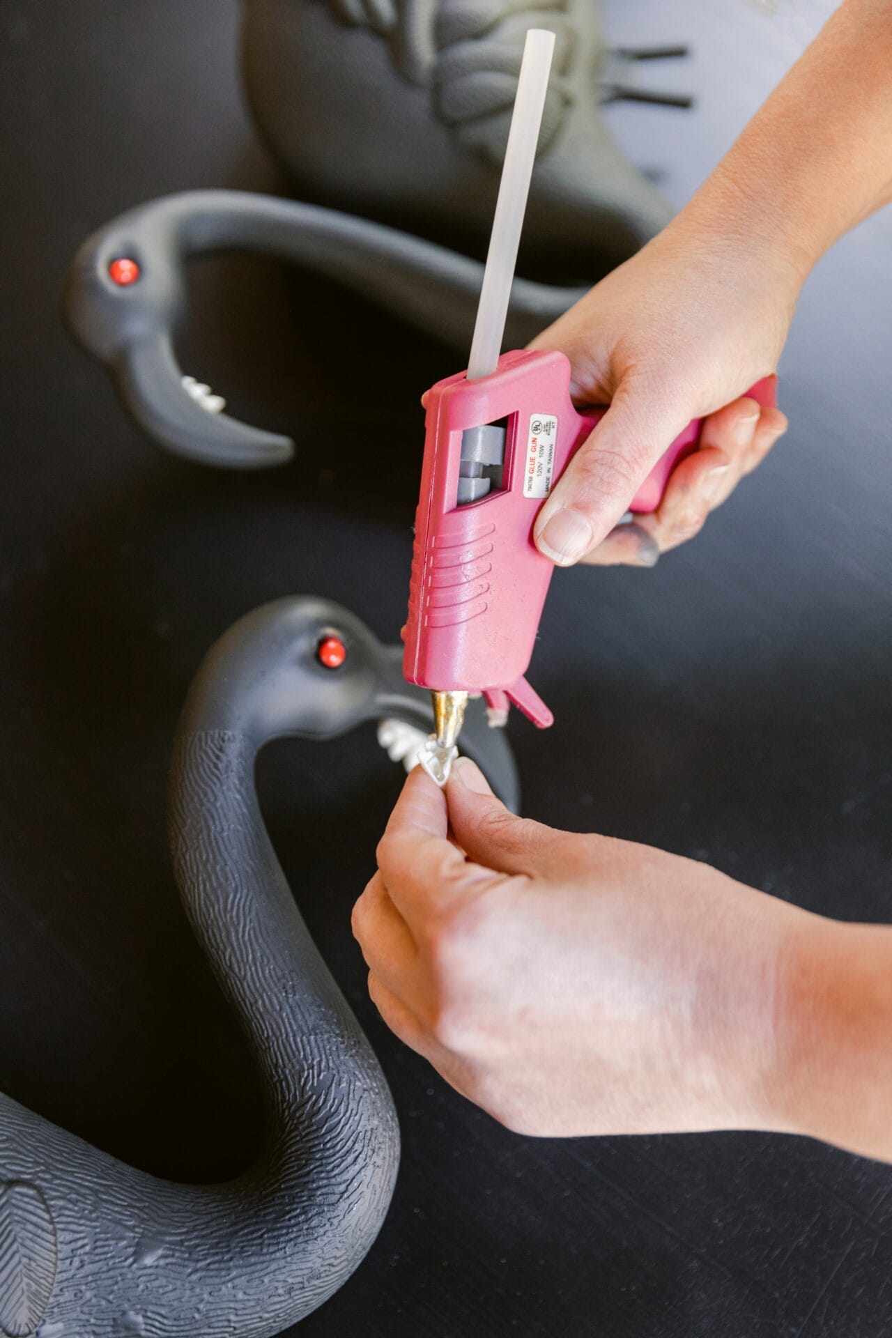 DIY Halloween Decorations Zombie Flamingos Pretty Together