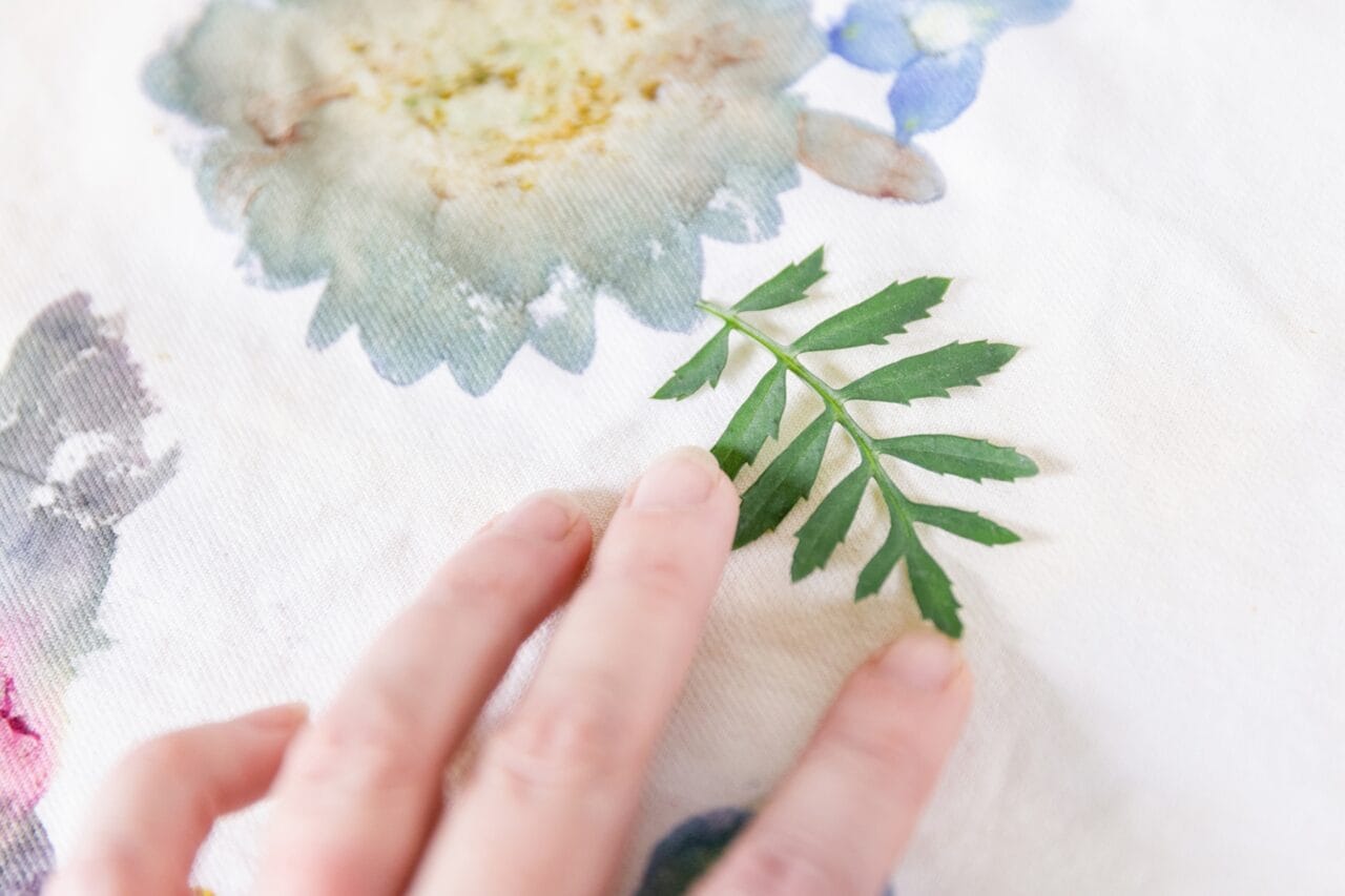 How to Make Flower Pounding Art Pretty Together