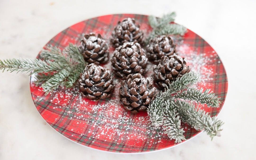 Edible Pine Cones (Because Regular Pine Cones Are a Terrible Dessert Choice)Moody Mocha Fall Tablescape
