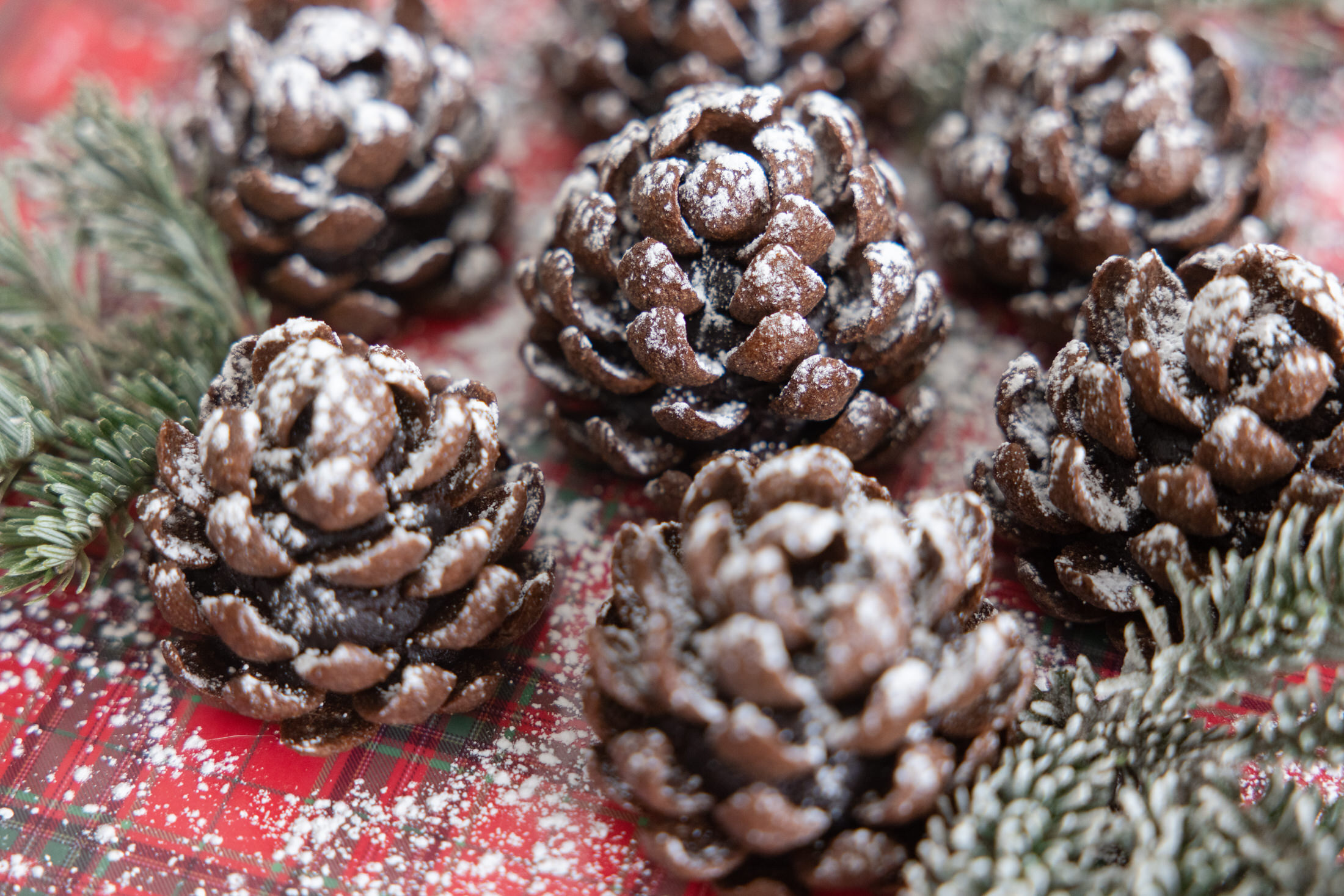 edible holiday pinecones christmas cookies cake balls3